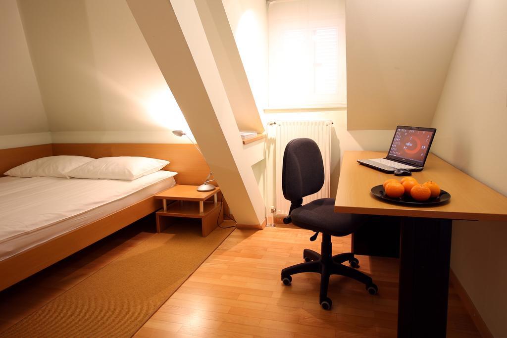 Apartments Villa Boltez Kranj városi község Szoba fotó