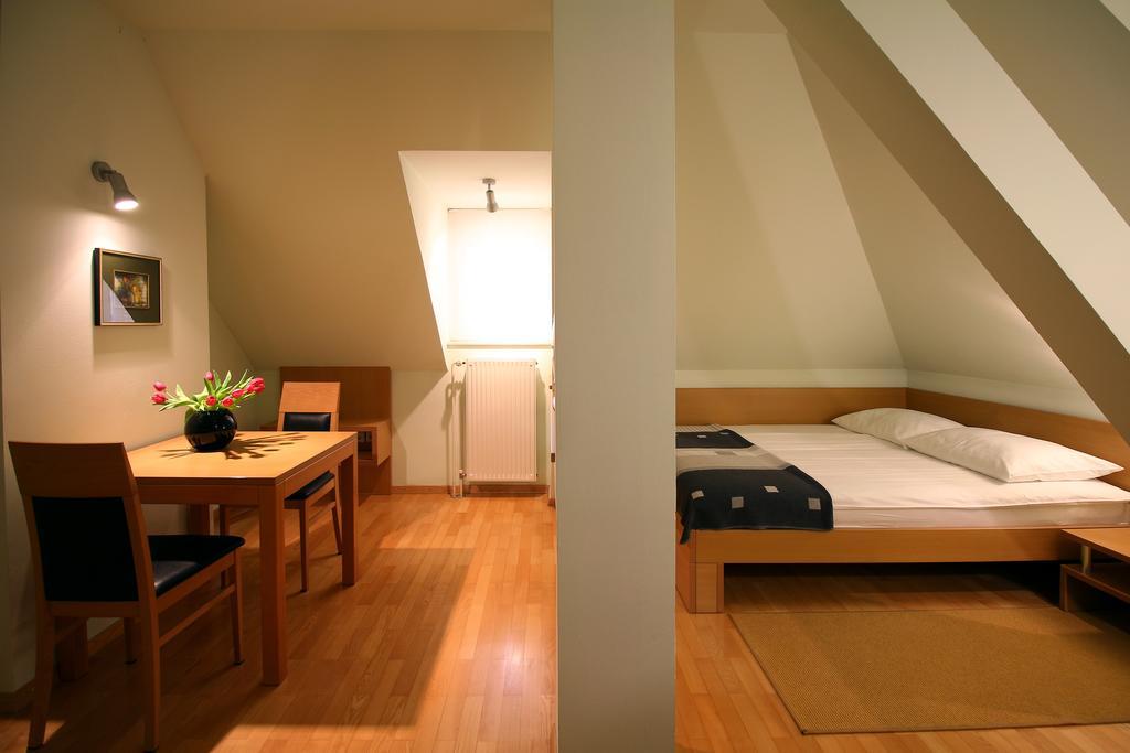 Apartments Villa Boltez Kranj városi község Szoba fotó